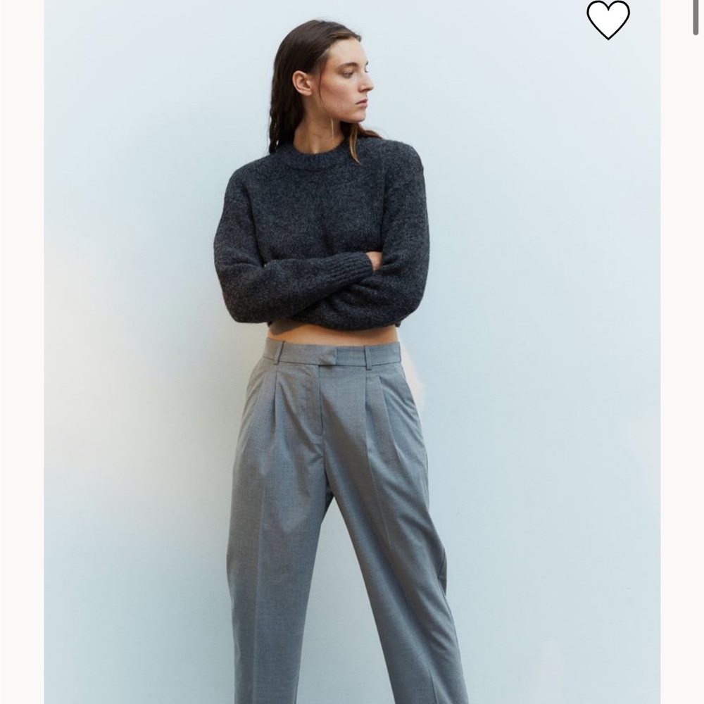 h&m grey cropped sweater